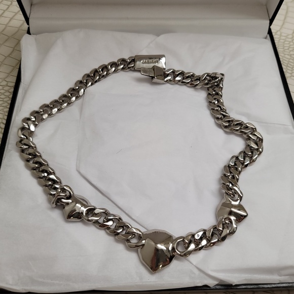 Givenchy Silver tone Necklace with Interlocking Design - Picture 6 of 11